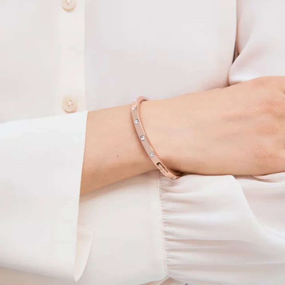 Kate Spade Set In Stone Hinged Bangle - Picture 6 of 16